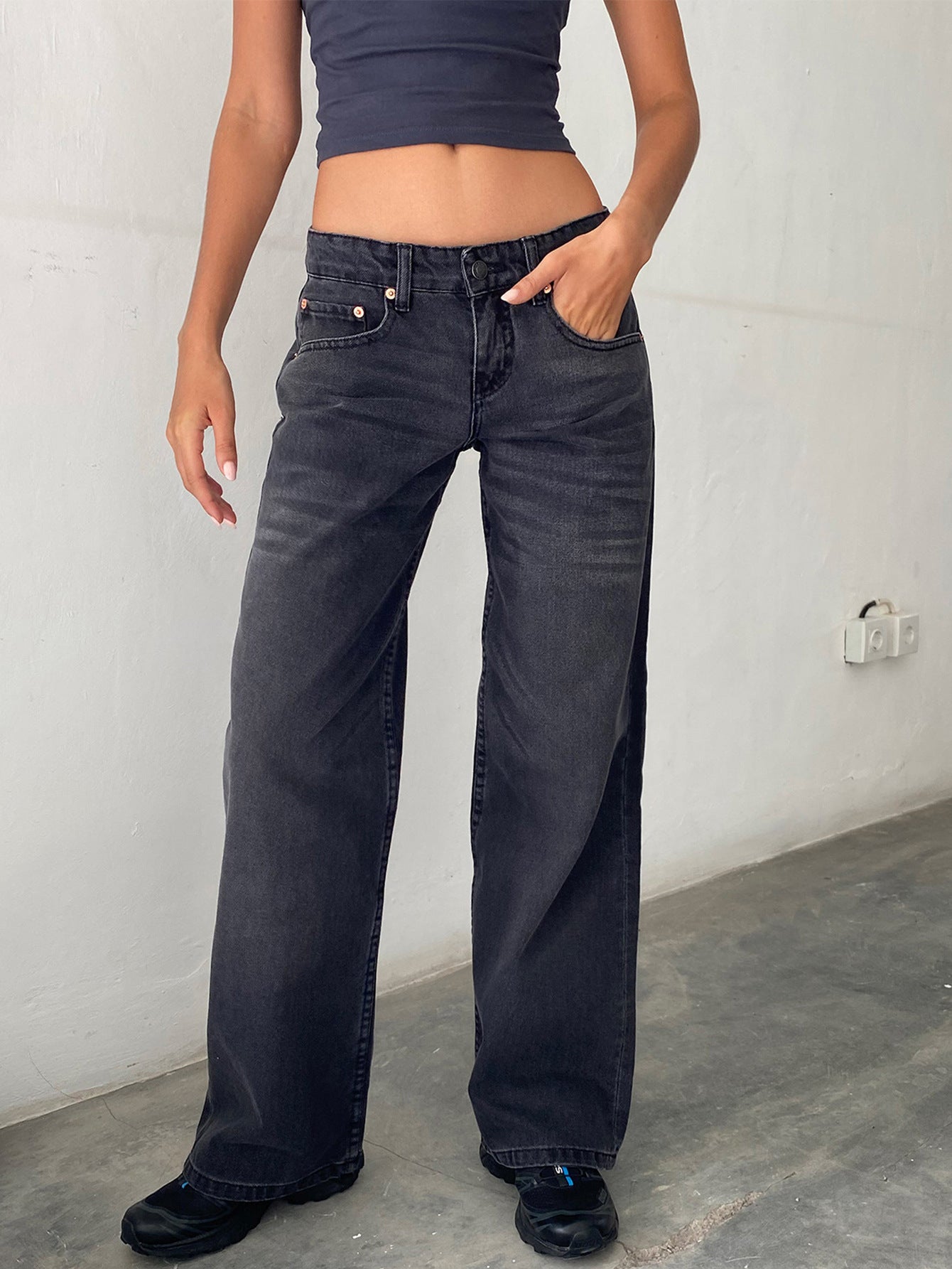 CurveLift™ Low Rise Baggy Jeans